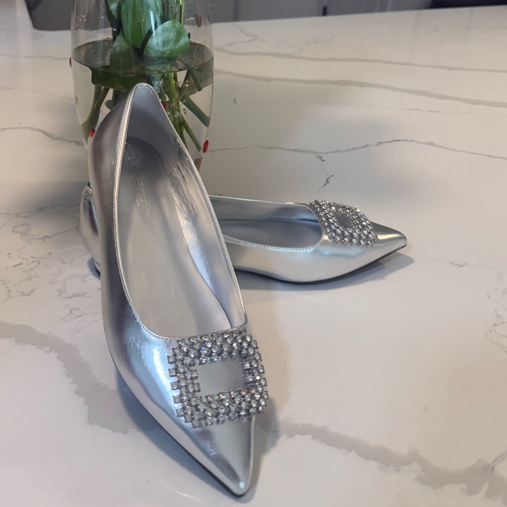 New Silver Nine West flats to elevate your wide leg jeans!!!!